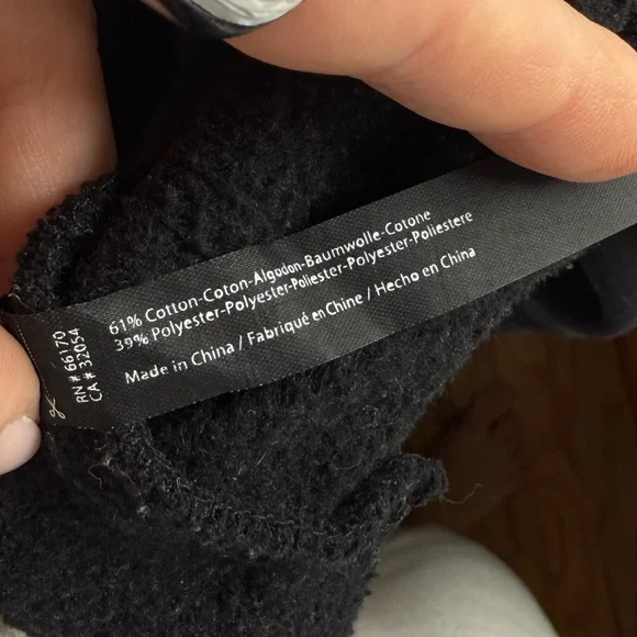 Urban Outfitters Black Cropped Sweatshirt - Picture 9 of 10